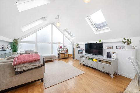 2 bedroom maisonette for sale, Prescott Place, SW4