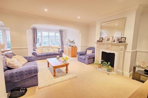 3 bedroom terraced house for sale, Brampton Close, Waltham Cross EN7