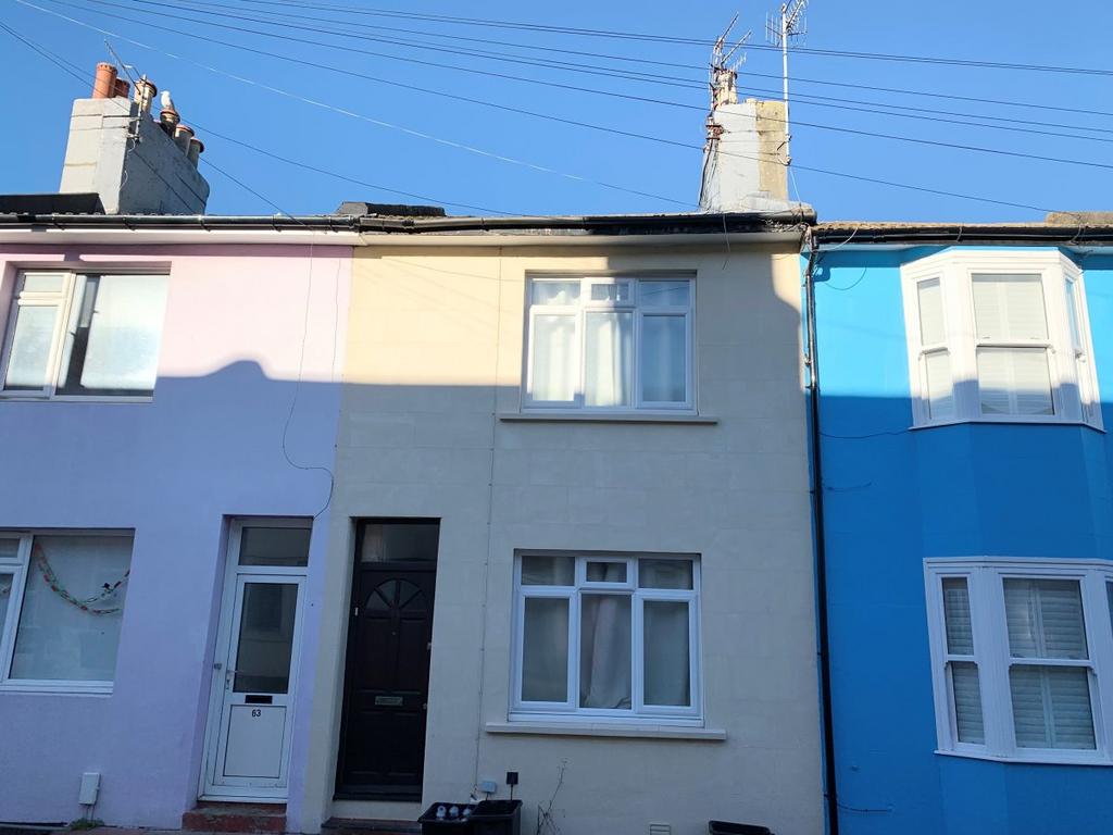 3 Bed Part Furnished Terraced
