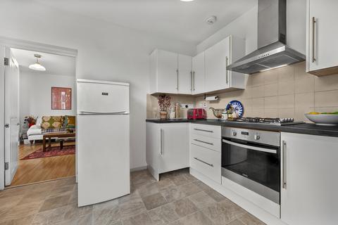 1 bedroom flat for sale, Copleston Road,  London, SE15