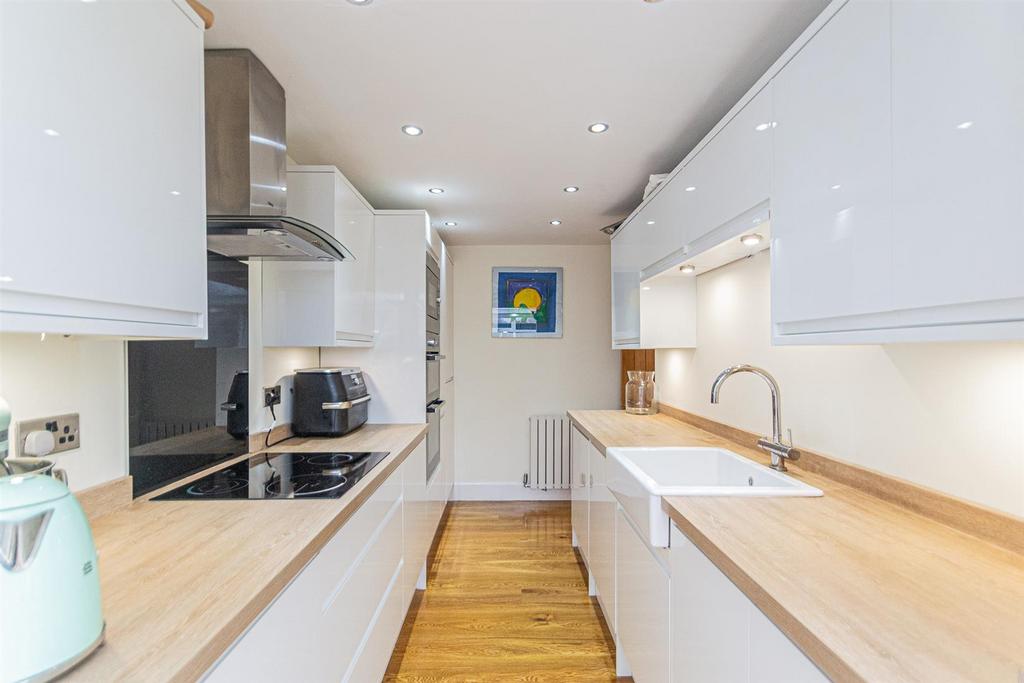 Kitchen 7