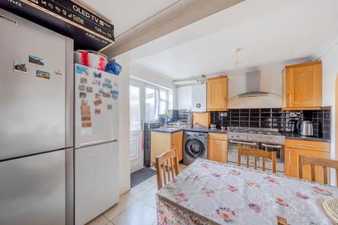 undefined, Walton Road,  Woking,  Surrey,  GU21