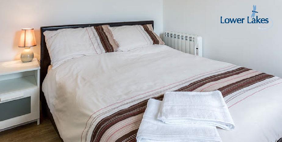 Apartment-bedroom-01.jpg