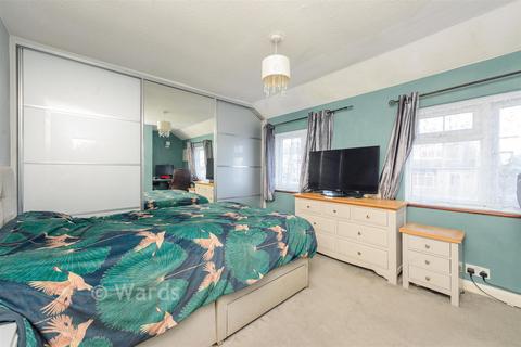 3 bedroom semi-detached house for sale, Hever Croft, Rochester ME2