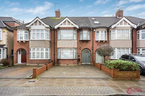 3 bedroom terraced house to rent, Ladysmith Road, Enfield, EN1