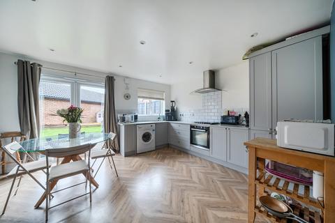 3 bedroom semi-detached house for sale, Bradfield Close, Surrey GU4