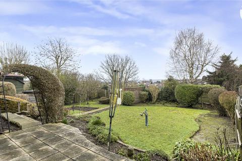 4 bedroom end of terrace house for sale, Povey Avenue, Wainscott, Rochester, Kent, ME2