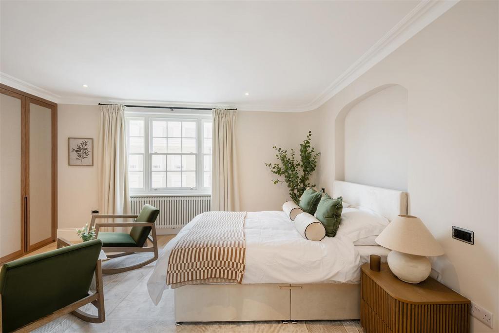 23 Milner Street Hi-9.jpg