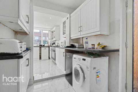 4 bedroom semi-detached house for sale, Valley Road, HARWICH