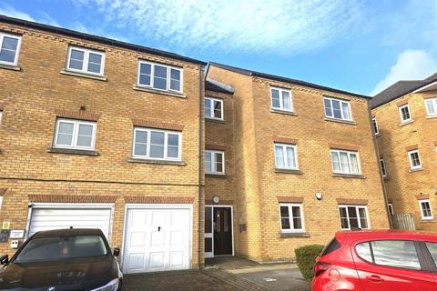 2 bedroom apartment for sale, Broadlands Court, Pudsey