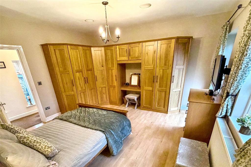 Bedroom One (2)