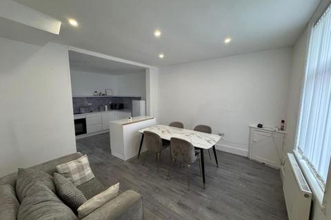 3 bedroom end of terrace house for sale, Duke Street, ., Blackpool, Lancashire, FY1 6HN