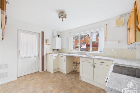 3 bedroom semi-detached house for sale, Beaufort Drive, Lydney GL15
