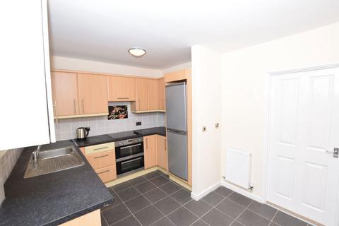 2 bedroom townhouse to rent, Mather Avenue, Weston Point, Runcorn, WA7 4JJ