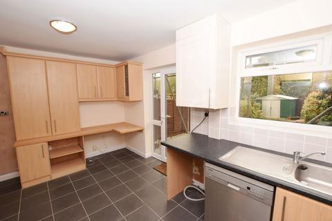 2 bedroom townhouse to rent, Mather Avenue, Weston Point, Runcorn, WA7 4JJ