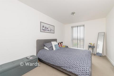 2 bedroom apartment for sale, Starboard Crescent, Chatham, Kent
