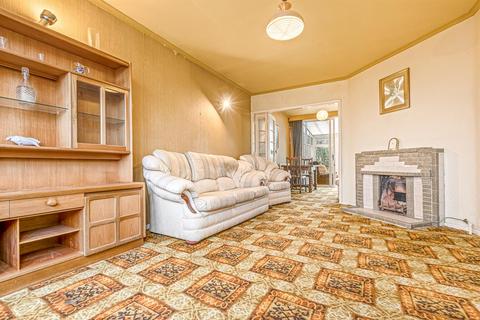 4 bedroom semi-detached house for sale, Breedon Avenue, Wigston