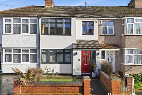 Norfolk Road, Upminster, RM14