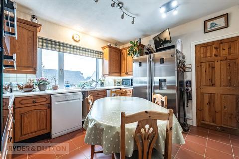 2 bedroom bungalow for sale, North Cross Road, Cowcliffe, Huddersfield, West Yorkshire, HD2