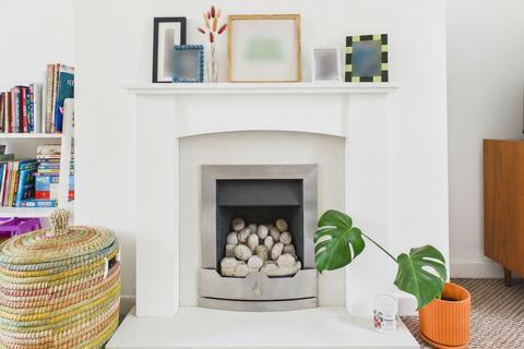 4 bedroom semi-detached house for sale, Calverton Road, Arnold, Nottingham