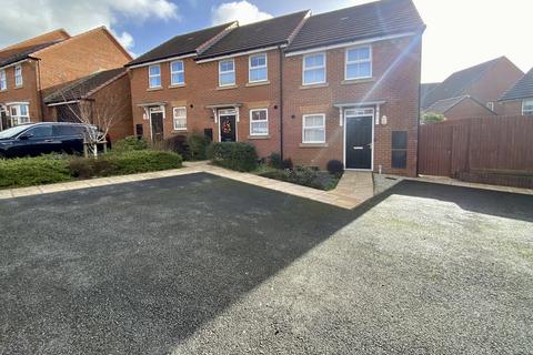 2 bedroom end of terrace house for sale, Cromwell Avenue, East Cowes,