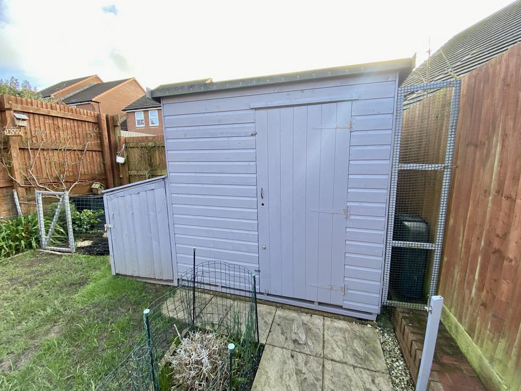 Shed cromwell