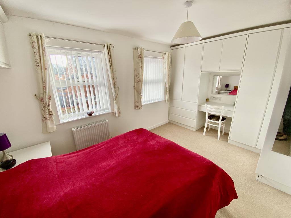 Bed 2 cromwell