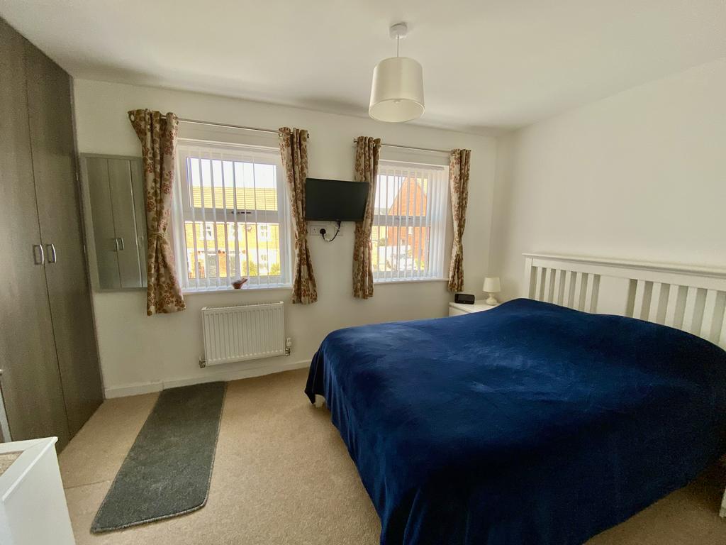 Bedroom 1 cromwell