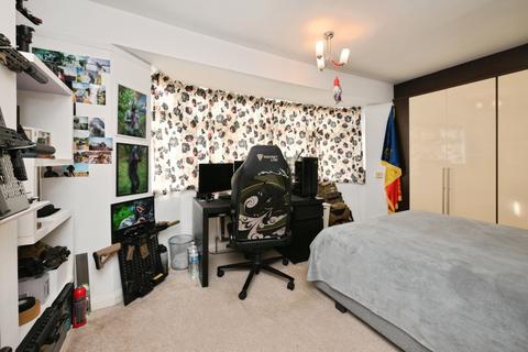 3 bedroom semi-detached house for sale, Kings Hedges Road, Cambridge, Cambridgeshire, CB4