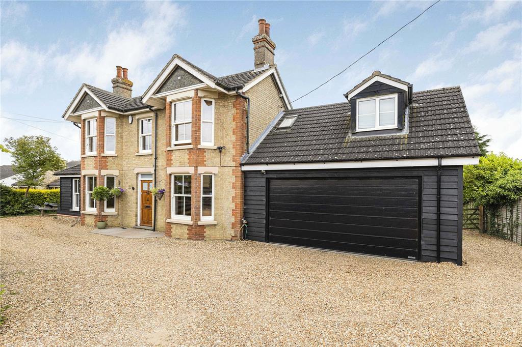 5 bedroom detached house for sale