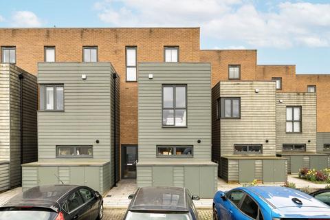 undefined, Glenton Mews, London SE15
