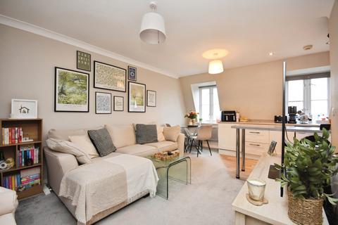 undefined, Roche Close, ROCHFORD, Essex, SS4