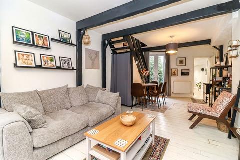 3 bedroom terraced house for sale, Eskdale Avenue, Chesham HP5