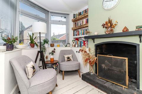 3 bedroom terraced house for sale, Eskdale Avenue, Chesham HP5