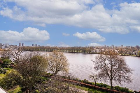 3 bedroom flat for sale, Rivermead Court, Ranelagh Gardens, London SW6