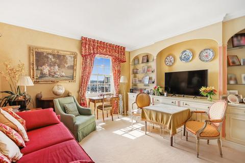 3 bedroom flat for sale, Rivermead Court, Ranelagh Gardens, London SW6