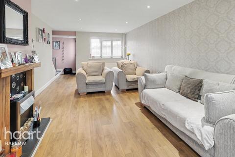 2 bedroom terraced house for sale, The Dashes, Harlow