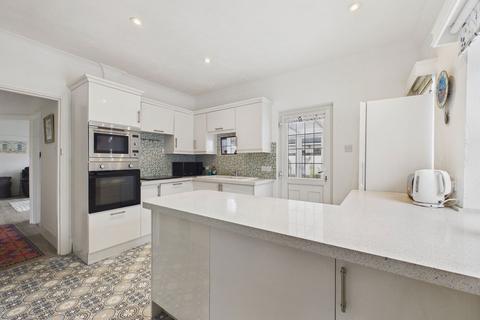 2 bedroom detached bungalow for sale, South Drive, Ferring, Worthing, BN12
