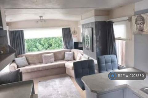 undefined, Southend Road, Stanford-Le-Hope, SS17