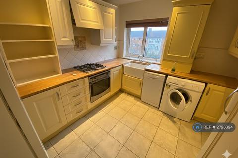 2 bedroom flat to rent, Rowanberry Road, Newcastle Upon Tyne, NE12