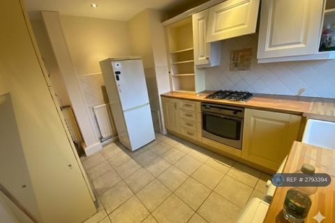 2 bedroom flat to rent, Rowanberry Road, Newcastle Upon Tyne, NE12