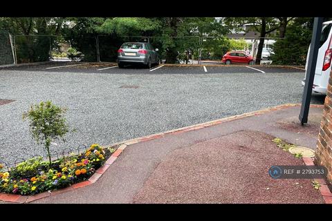 undefined, Broadmead, Tunbridge Wells, TN2