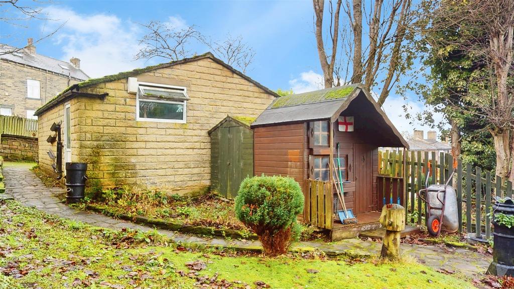 Garage/Driveway