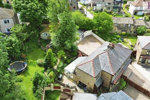4 bedroom semi-detached house for sale, Ashtree Grove, Bradford