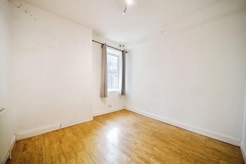 2 bedroom flat for sale, St. Leonards Street, London, E3