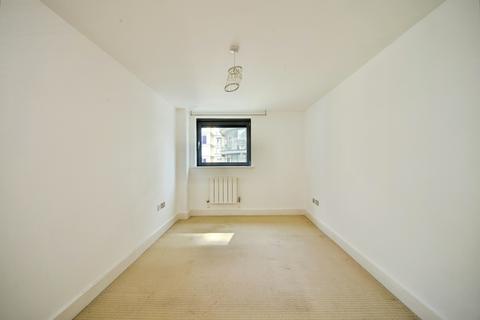 1 bedroom flat for sale, Millharbour, London, E14