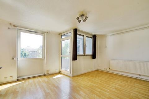 3 bedroom maisonette for sale, Locton Green, Ruston Street, London, E3
