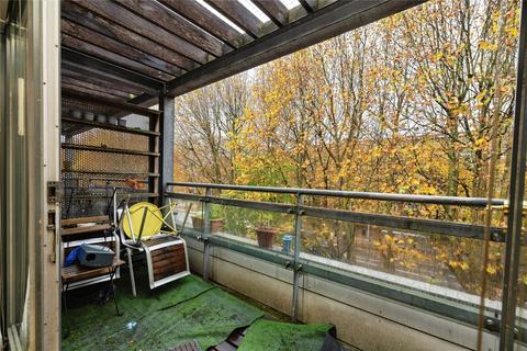 undefined, Mile End Road, London, E1