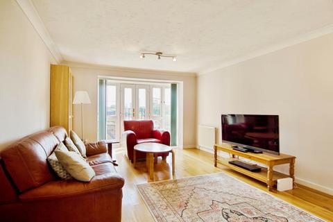 2 bedroom flat for sale, Tidworth Road, London, E3