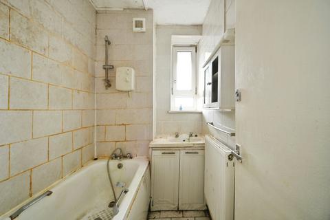 3 bedroom flat for sale, Maydwell House,, Thomas Road, E14